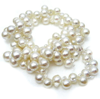 White Middle Drilled Akoya Pearls